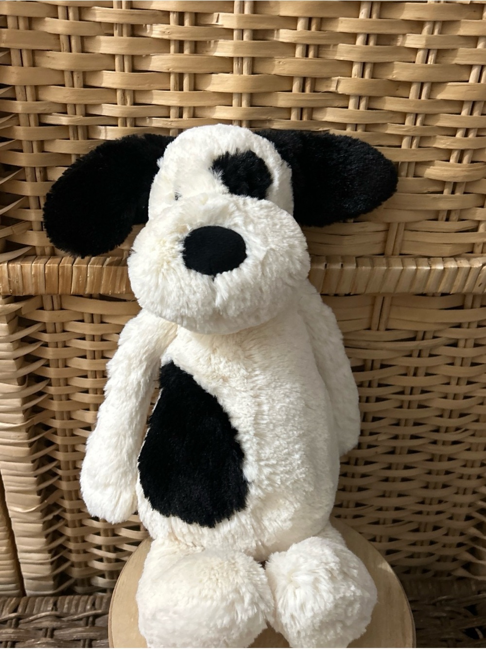 NEW w/tags Jellycat Bashful Black and Cream Puppy